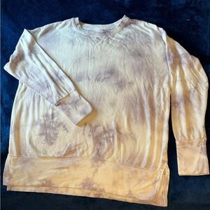 Comfy New Directions Purple and White Tie Dye Sweatshirt Women’s Size Medium